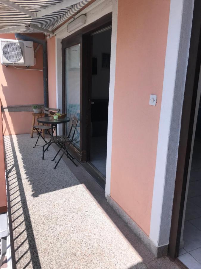 Apartmani Vilma Pakoštane Exterior foto