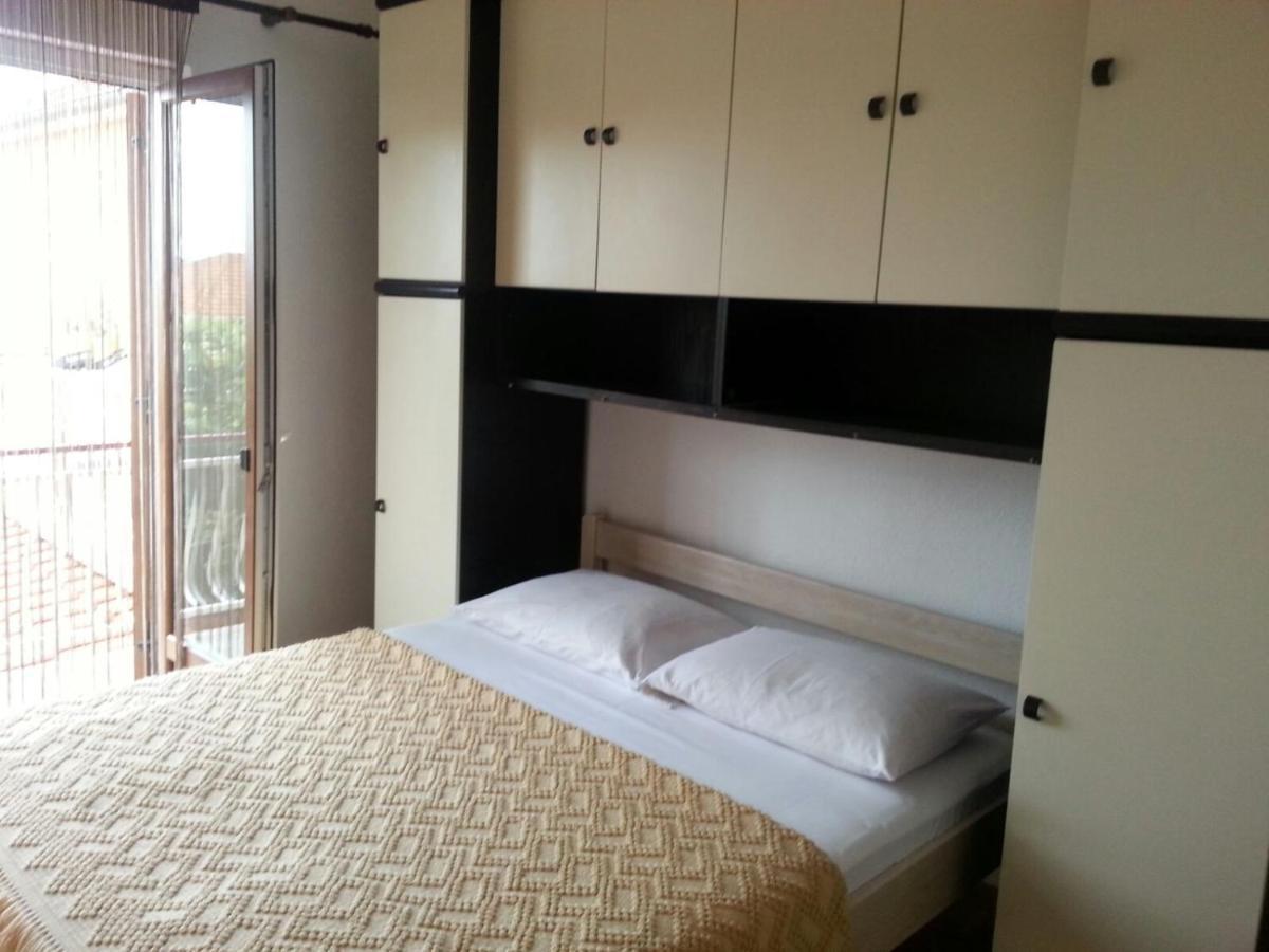 Apartmani Vilma Pakoštane Exterior foto
